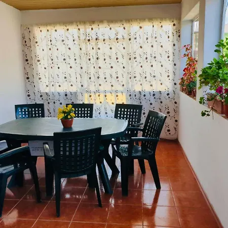 Casa Galbena 펜션 술리나